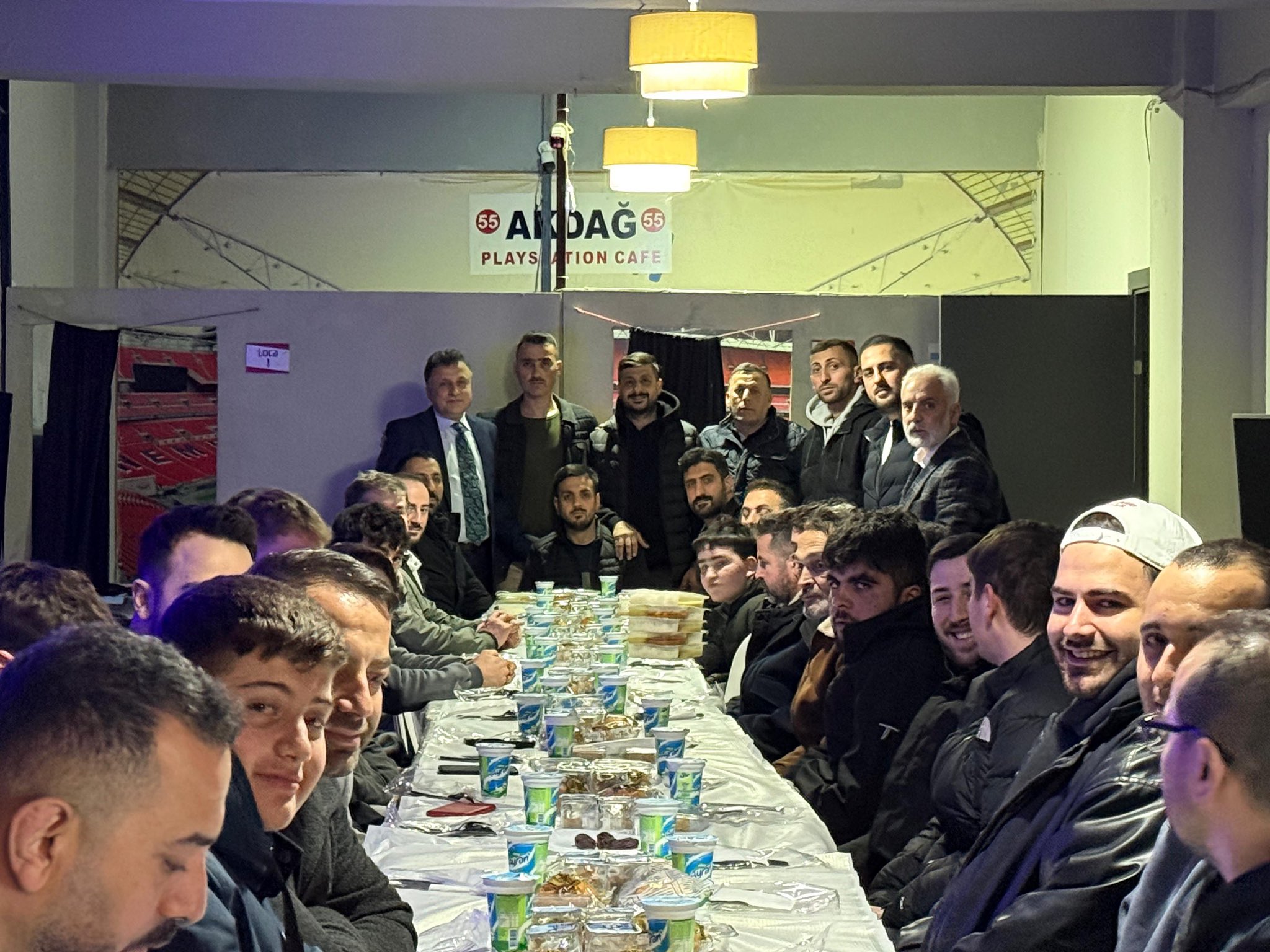 İsmetpaşa Mahallesi’nde Esnafla Ramazan İftarı