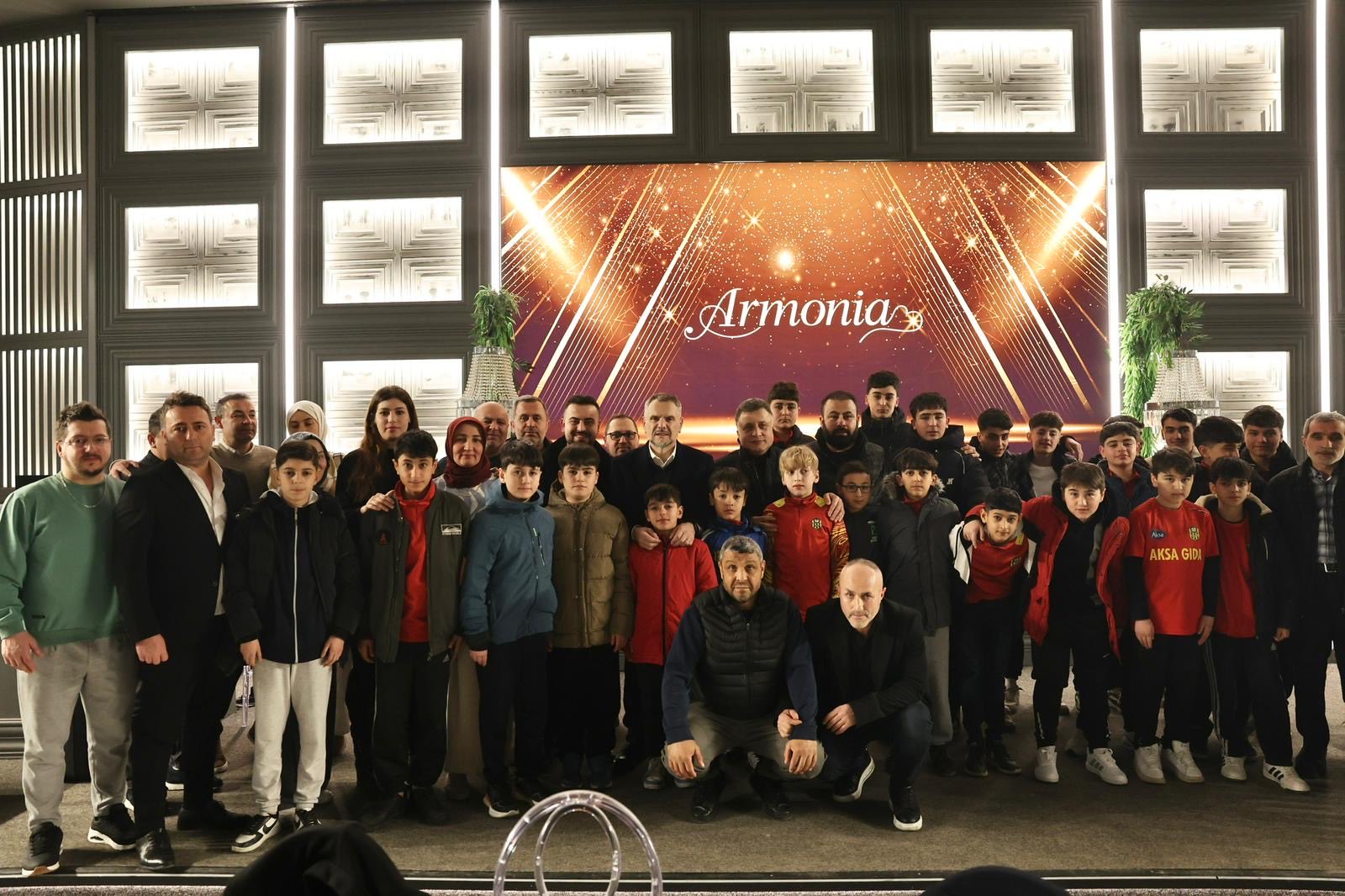 Kutsal Ailesi’nin Sahur Davetinde Birlik Mesajı