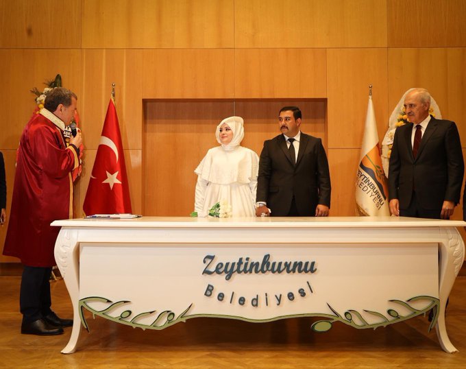 Rahime ve Muhammed kardeşlerimizin nikah törenlerindeyiz.