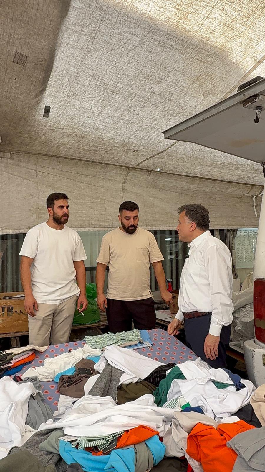 Yıldırım Mahallesi Cuma Pazarı’nda pazarcı esnafımız ve vatandaşlarımızla bir araya geldik.