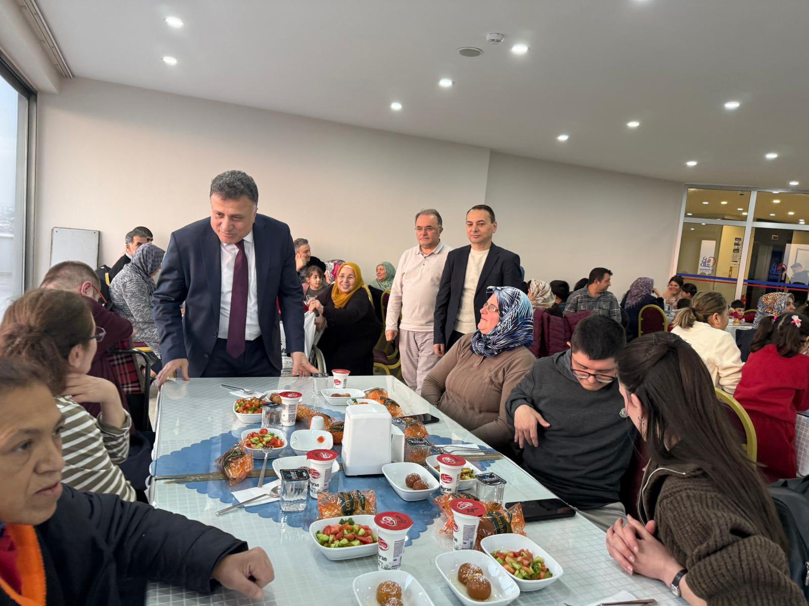 Bayrampaşa’da Engelli Vatandaşlar ve Aileleri İçin İftar Buluşması