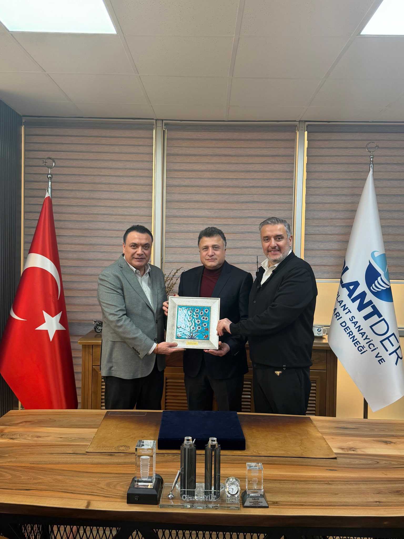 İş Dünyasının Değerli Temsilcileriyle Verimli İstişare Toplantısı