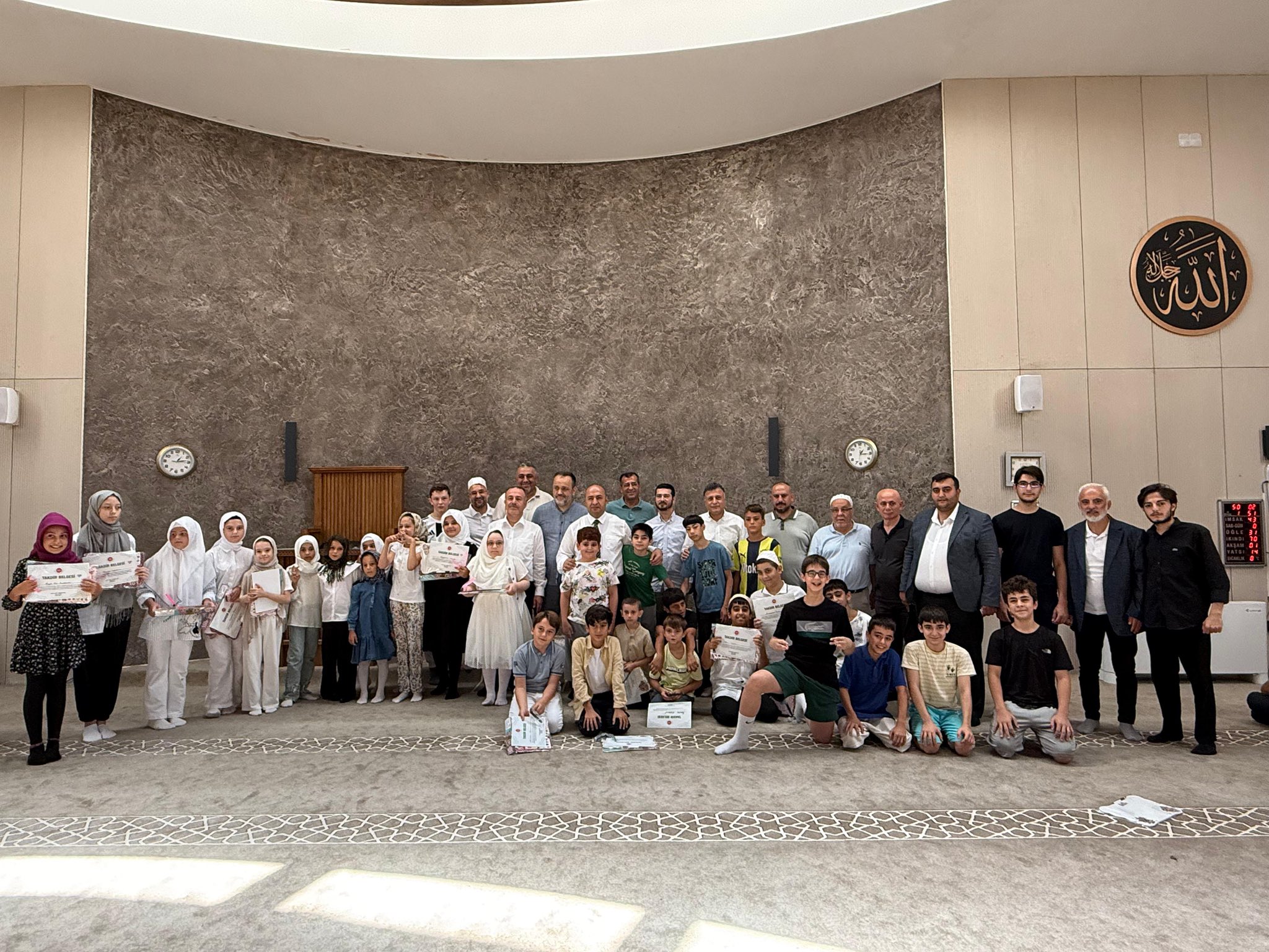 Şehit Kamil Balkan Camii Yaz Kur’an Kursu Kapanış Programı’na katıldık.