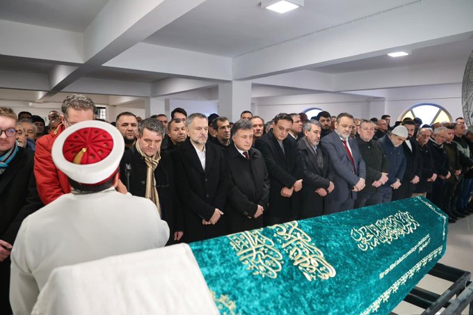 Senat Demirok’un  babası Kamil Demirok’un cenaze namazına katılım sağladk