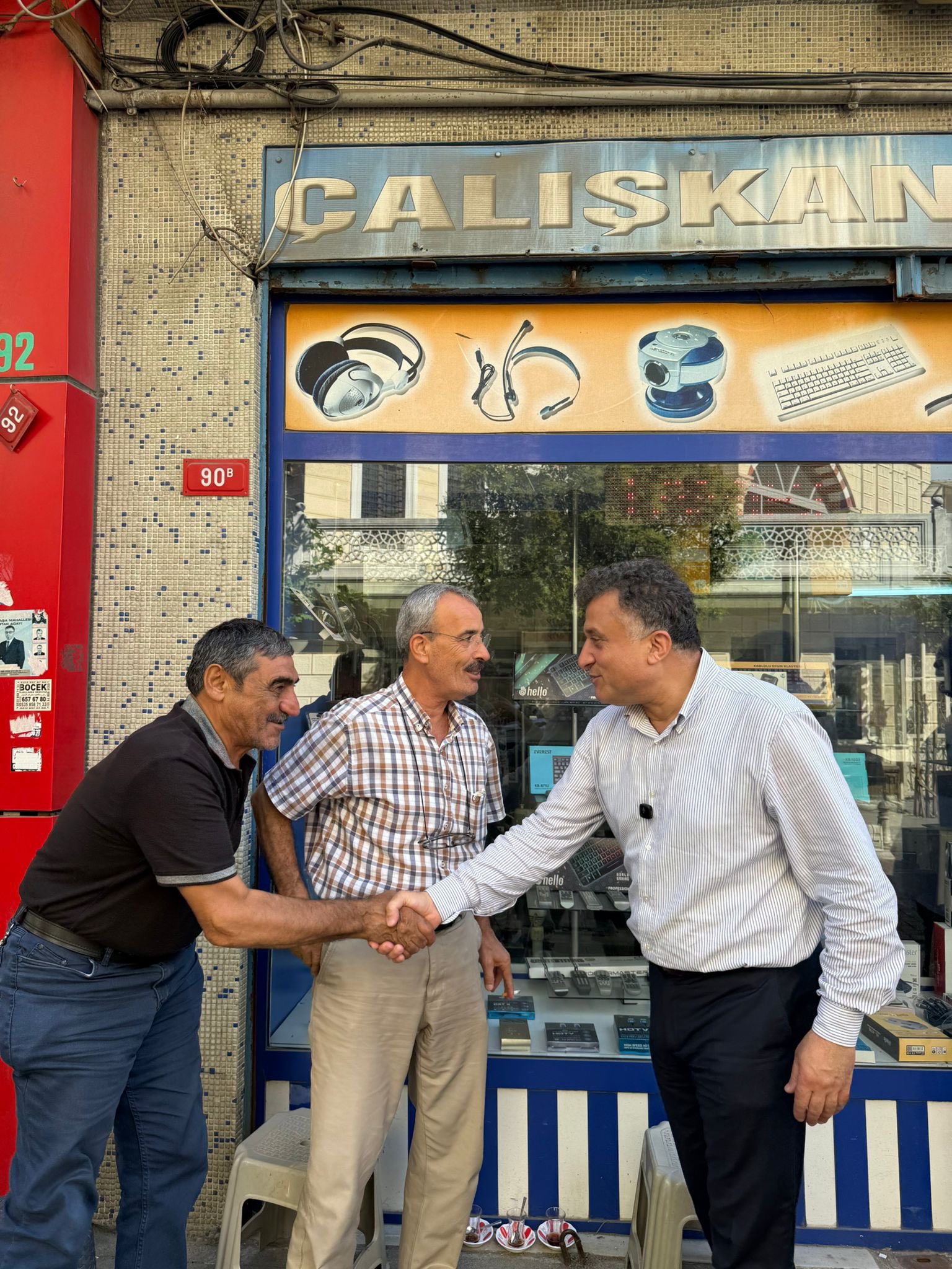 Muratpaşa Mahallemizde Kamil Caddesi ve çevresindeki esnaflarımızı ziyareti gerçekleştirdik