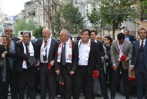 KARTALTEPE MAHALLESİ'NDE BAŞKAN AYDINER'E COŞKULU KARŞILAMA