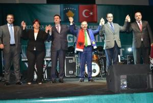 Kosova Gecesi'nde BAŞKAN ATİLA AYDINER sesleri salonu inletti